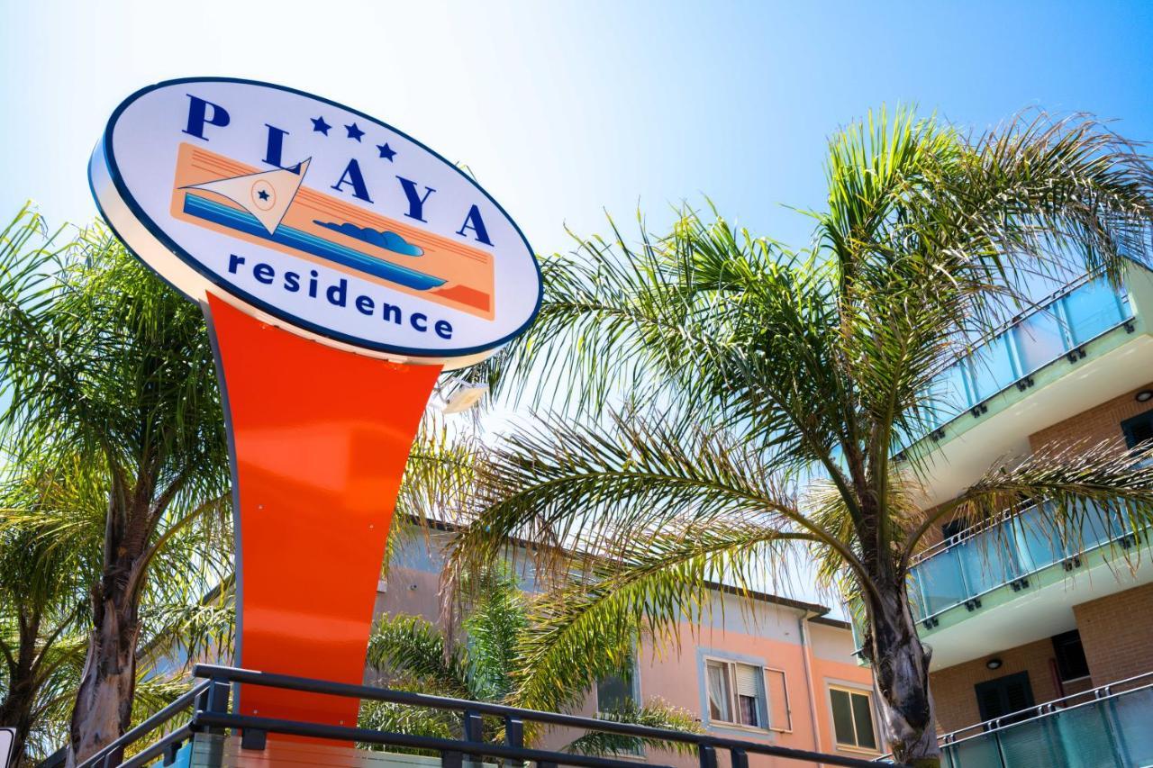 Residence Playa Tortoreto Buitenkant foto